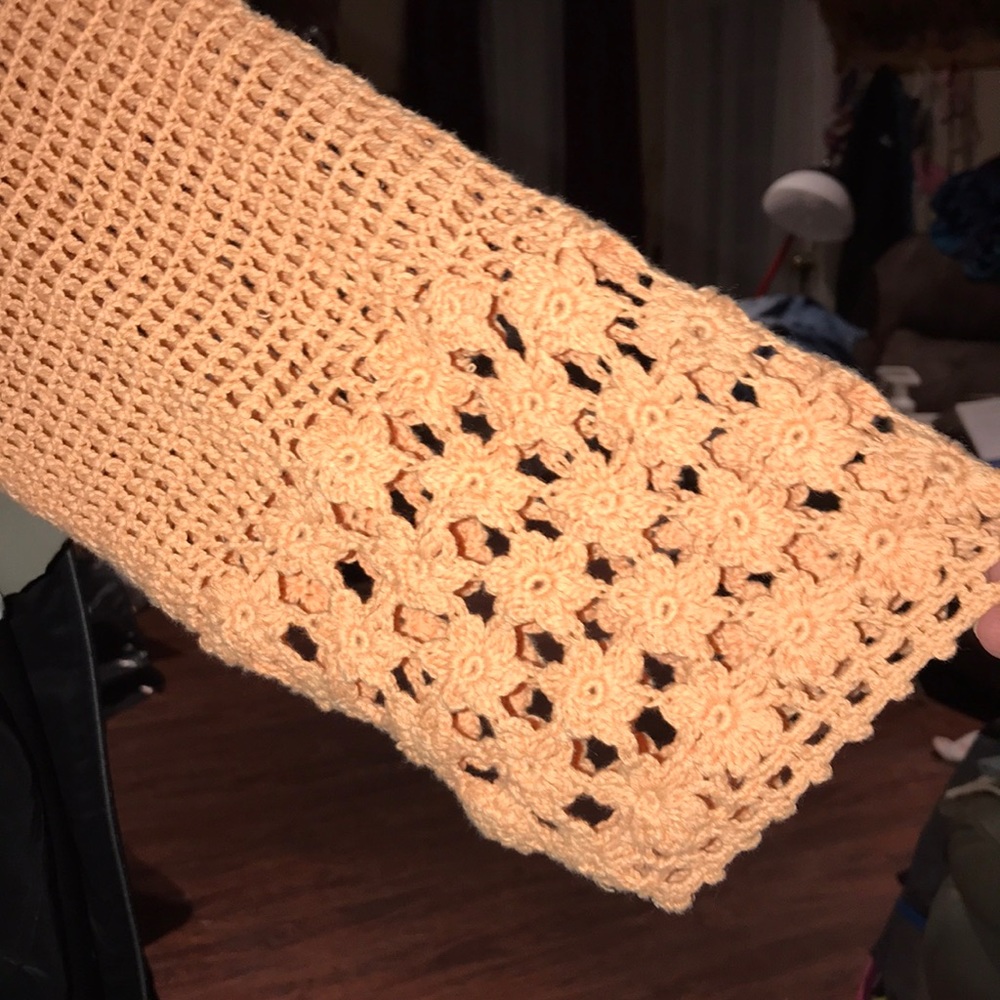 Sweater - Picture 4 of 4